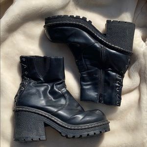 90’s Chunky platform boots